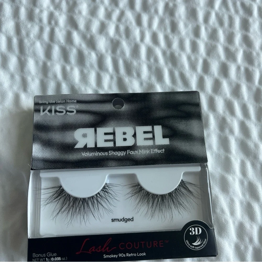 Kiss Lash Couture Rebel Collection False Eyelashes Single Pack, Smudged, 1 Pair